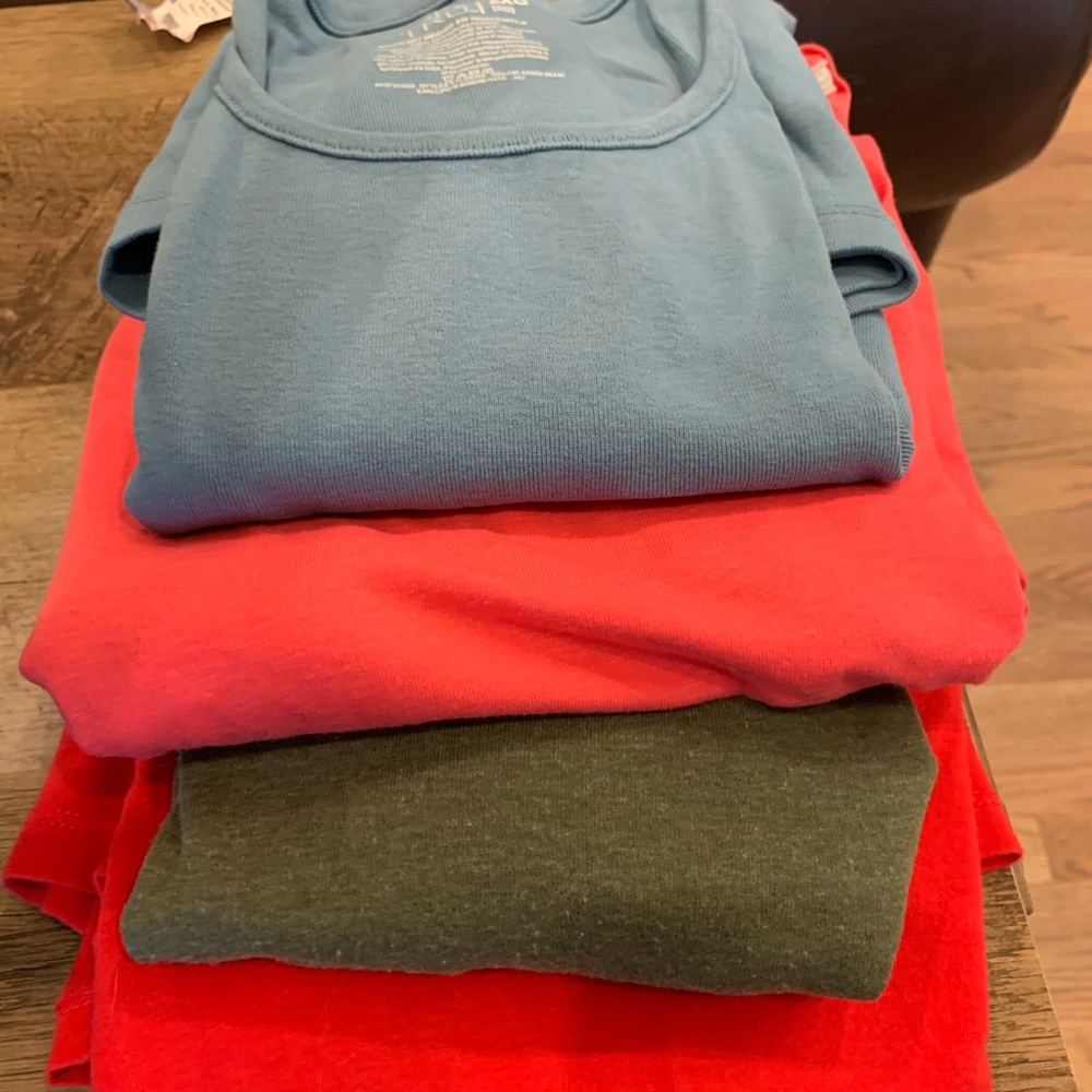 4 solid color T shirts
